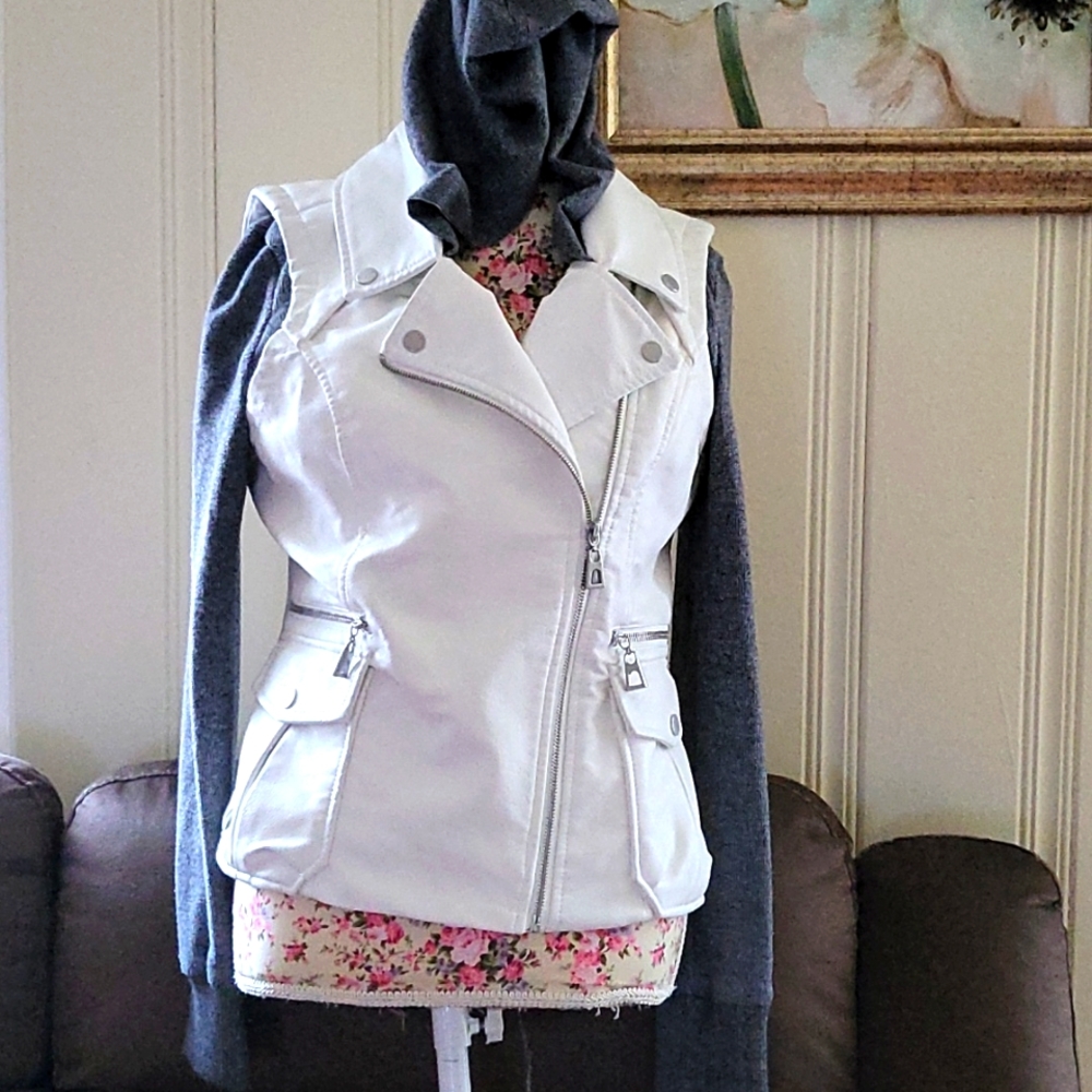 BNCI by BLANC NOIR
